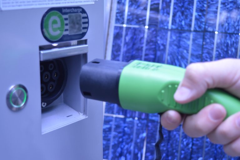 Electric vehicle charging station at the Chair of Laser Physics