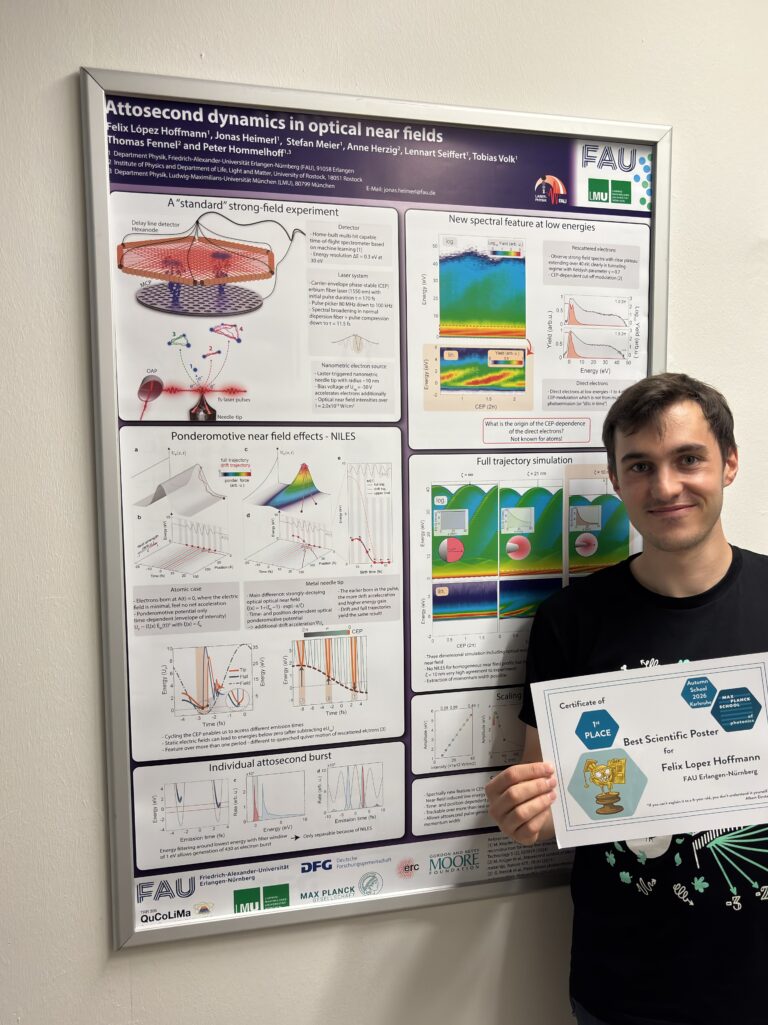 Poster Award for Felix López Hoffmann